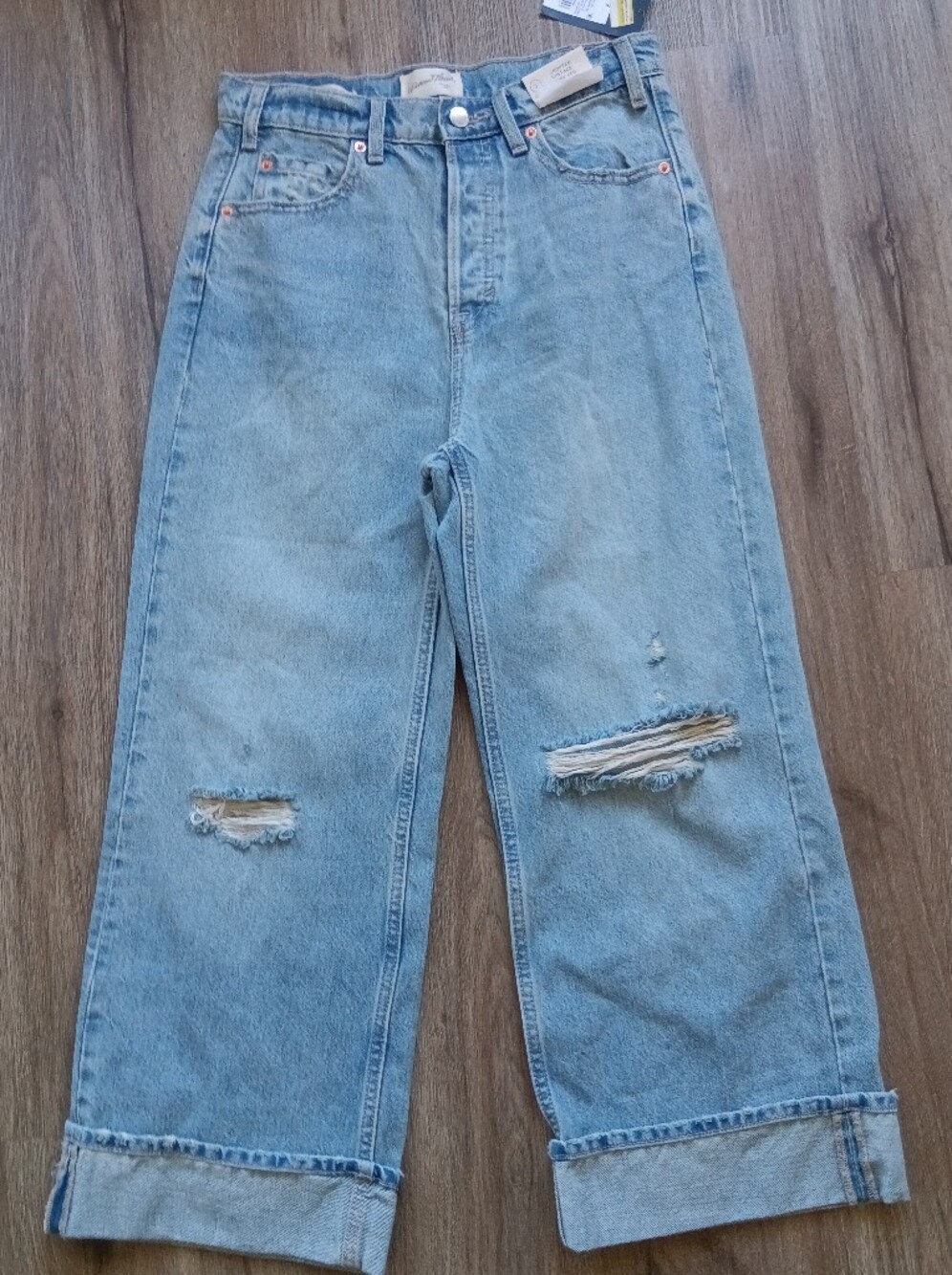 Universal Thread Light Blue Wide Leg Distressed Jeans